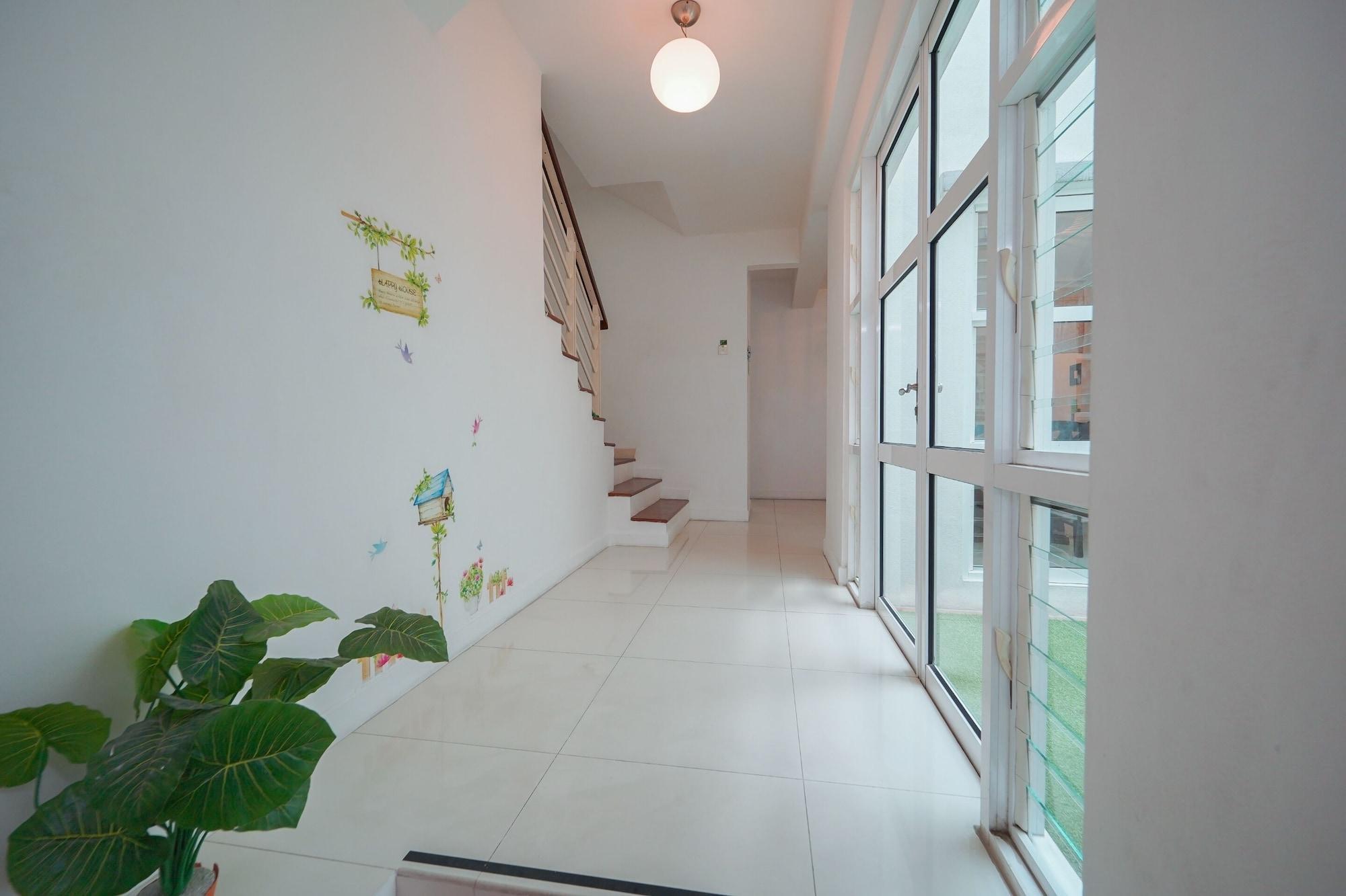 Nautilus Bay Hotel 2*